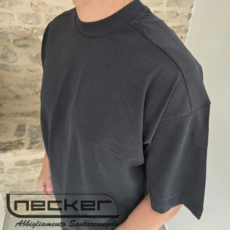T-SHIRT T08 NERO